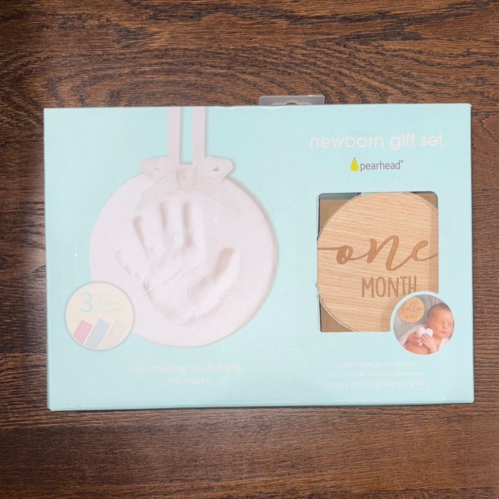 Pearhead Baby Keepsake Kit with Pastel and Wood Tones